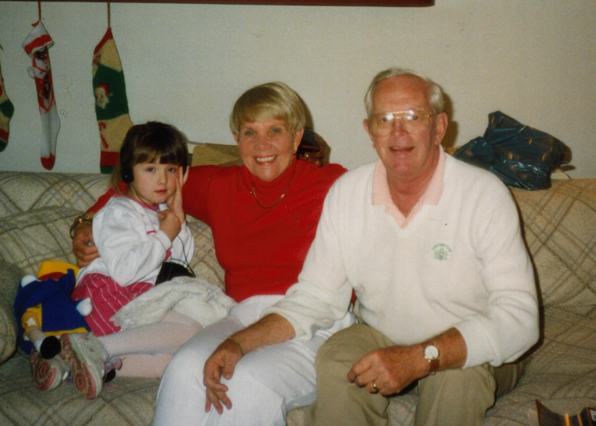 1993-12 Mom.jpg